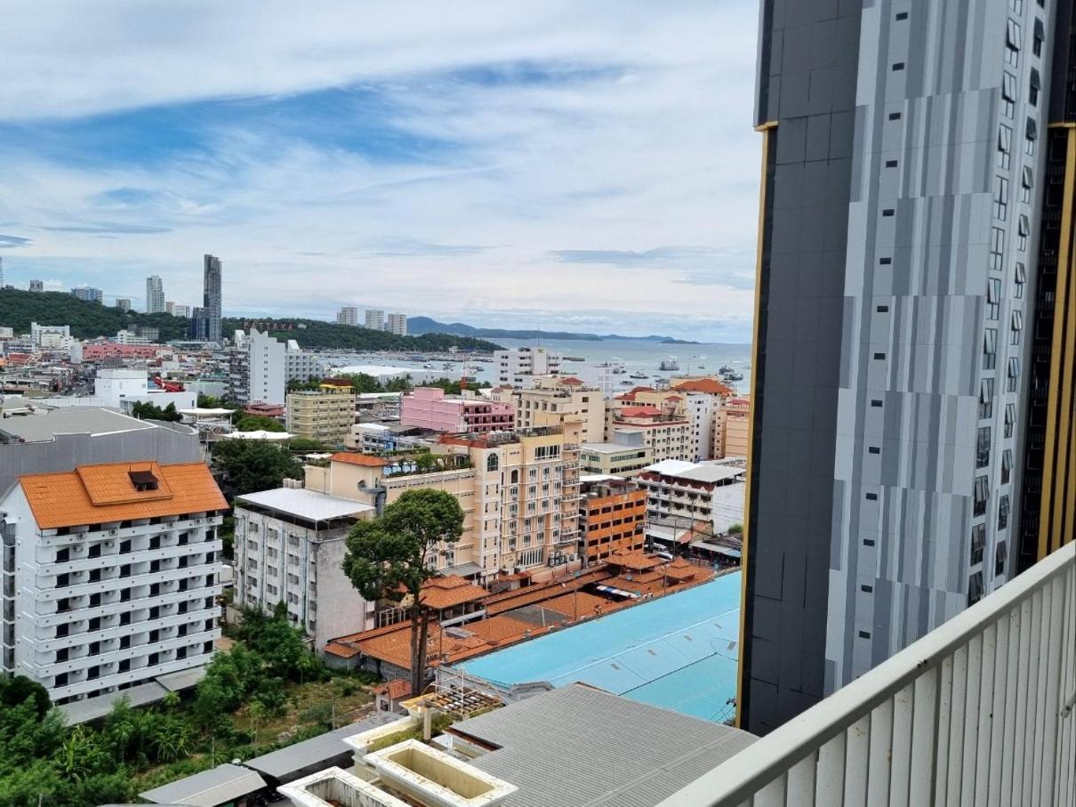 The Base Condo Center Of Pattaya Rooftop Swimming Pool Ngoại thất bức ảnh